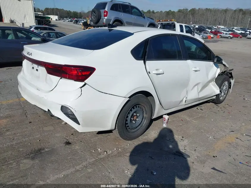 2024 KIA FORTE LX