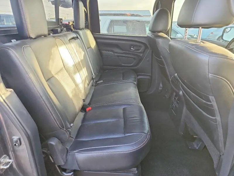 2018 NISSAN TITAN SL  