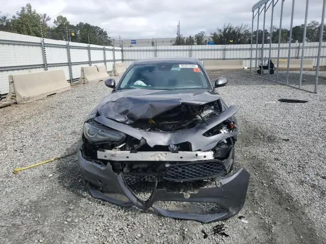 2017 ALFA ROMEO GIULIA TI Q4  