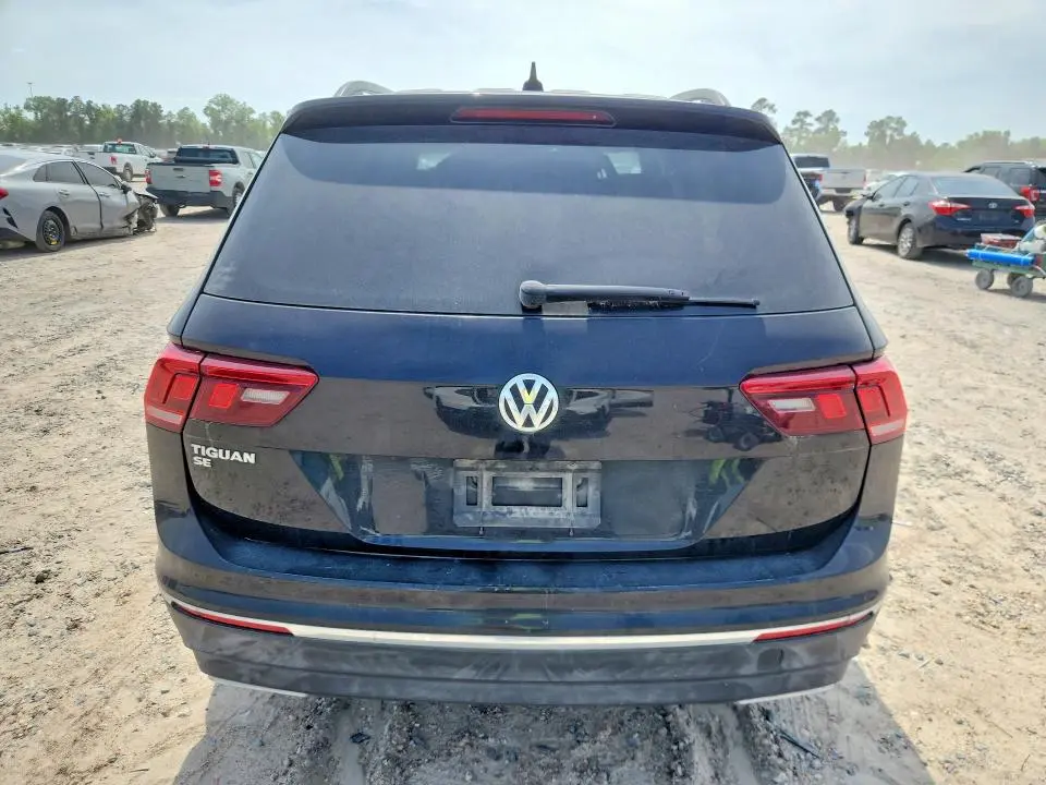 2020 VOLKSWAGEN TIGUAN SE  