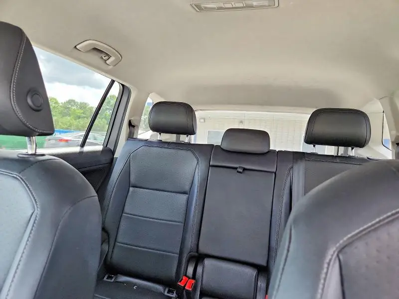 2020 VOLKSWAGEN TIGUAN SE  