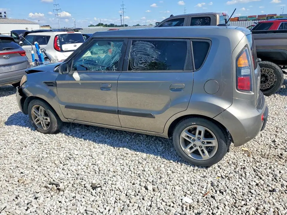 2010 KIA SOUL +  