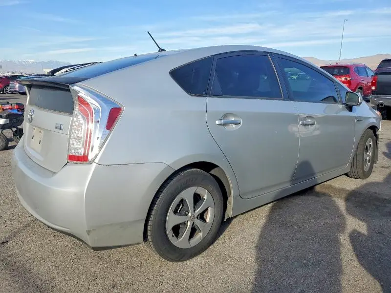 2015 TOYOTA PRIUS   