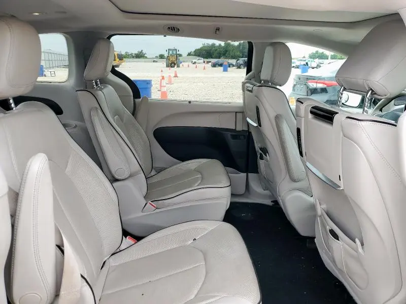 2017 CHRYSLER PACIFICA EHYBRID PLATINUM  