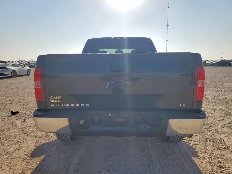 2010 CHEVROLET SILVERADO C1500 LS  