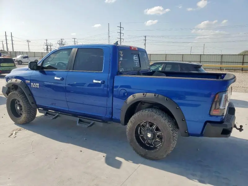 2016 RAM 1500 SLT  