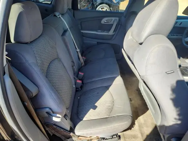 2010 CHEVROLET TRAVERSE LS  