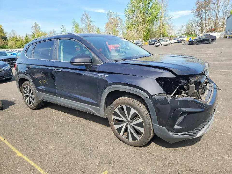 2022 VOLKSWAGEN TAOS SE  