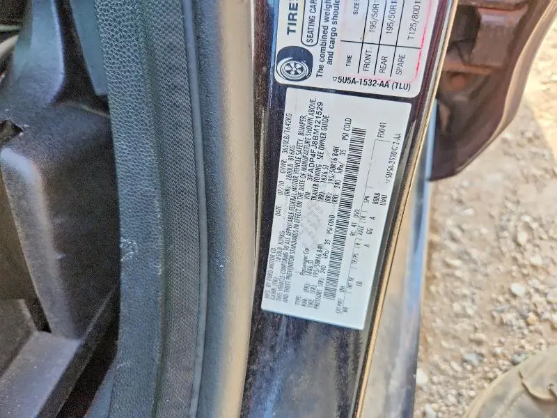 2011 FORD FIESTA SES  