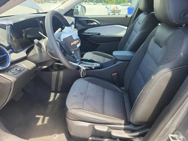 2025 CHEVROLET TRAX 1LT  
