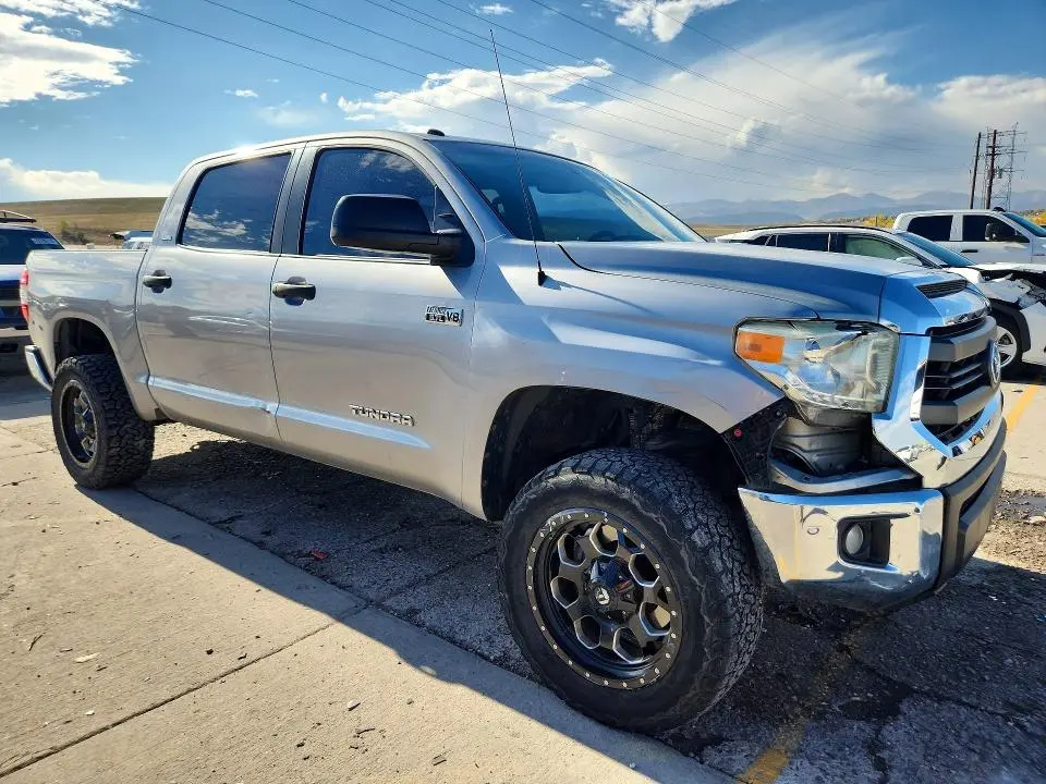 2014 TOYOTA TUNDRA CREWMAX SR5  