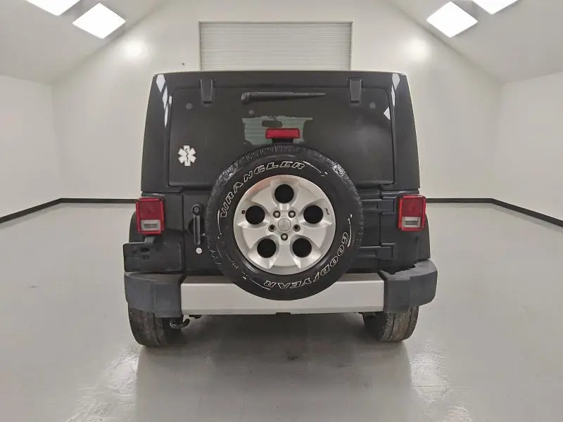 2014 JEEP WRANGLER UNLIMITED SAHARA  