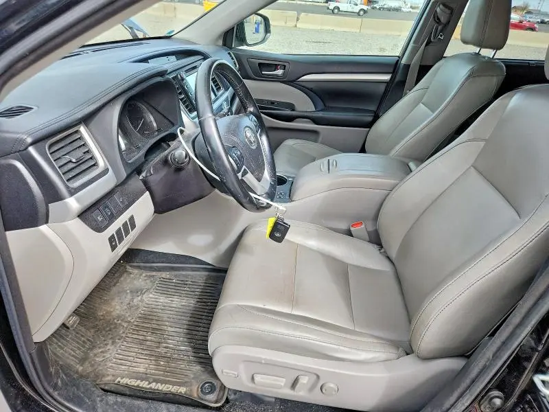 2018 TOYOTA HIGHLANDER XLE  
