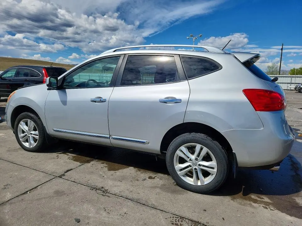 2013 NISSAN ROGUE S  