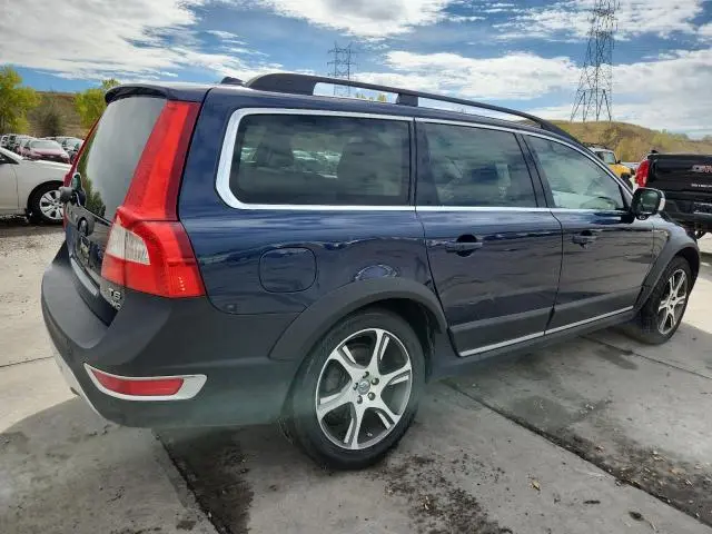 2012 VOLVO XC70 T6  
