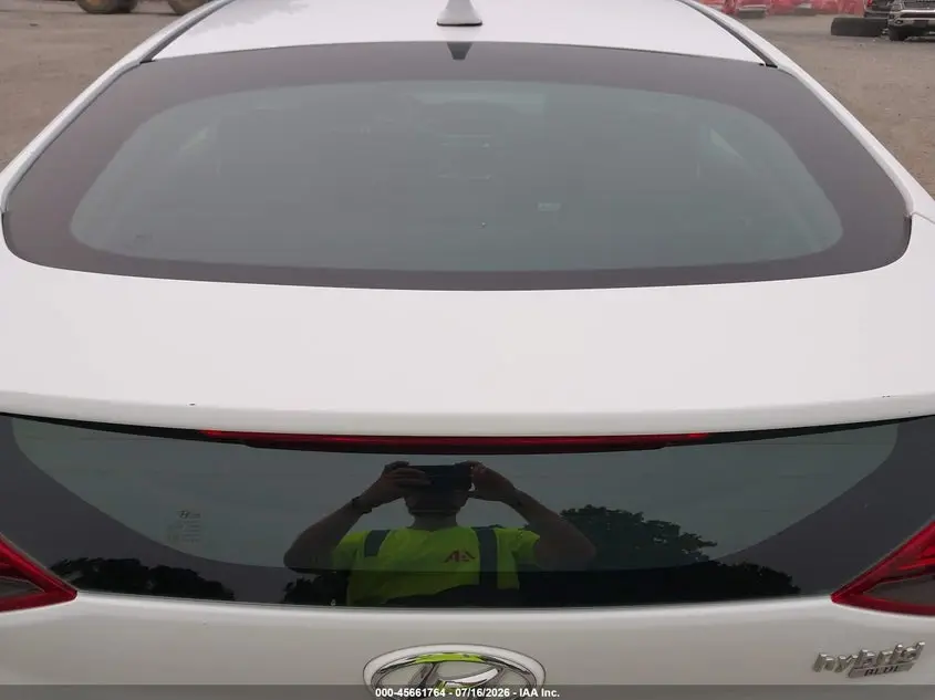 2018 HYUNDAI IONIQ HYBRID BLUE