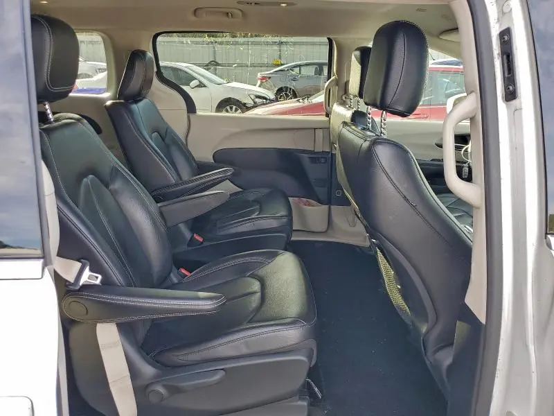 2022 CHRYSLER PACIFICA HYBRID TOURING L  