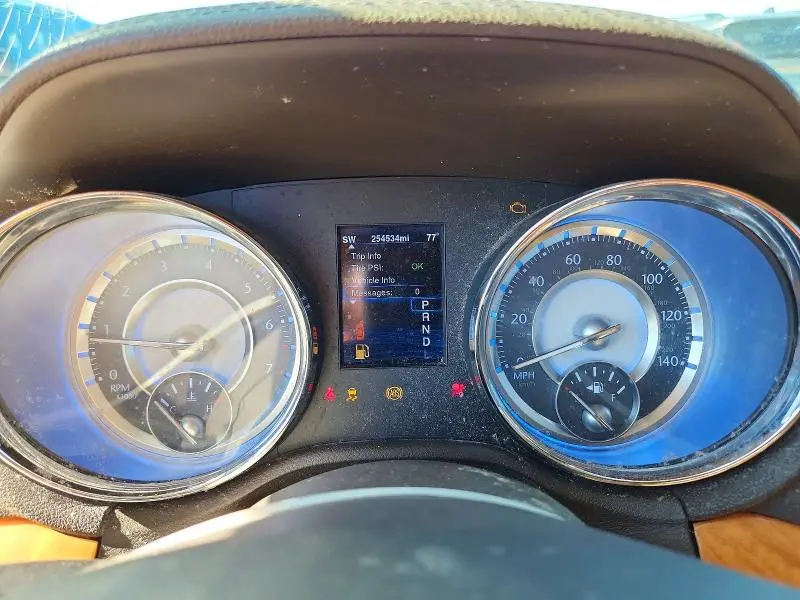 2014 CHRYSLER 300C   