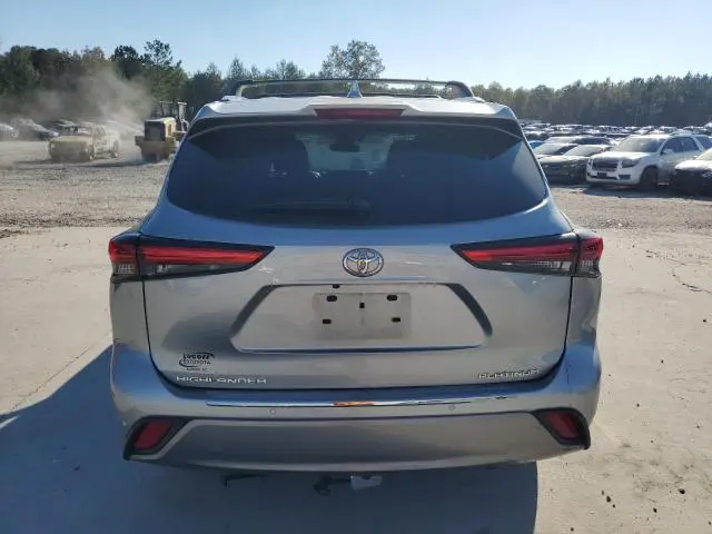 2022 TOYOTA HIGHLANDER PLATINUM  