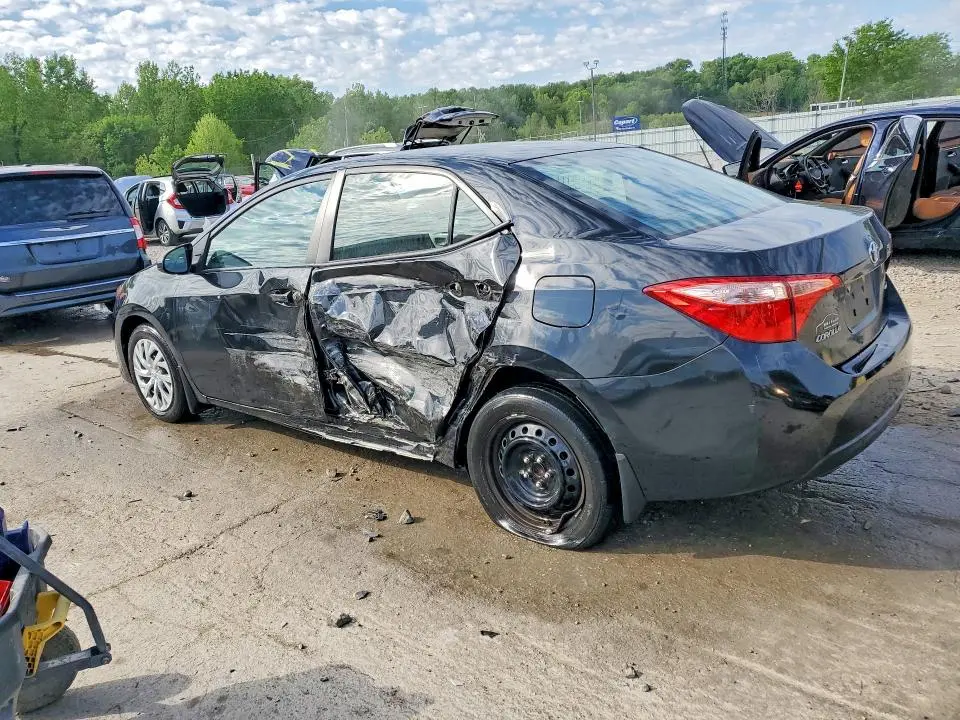 2017 TOYOTA COROLLA LE  