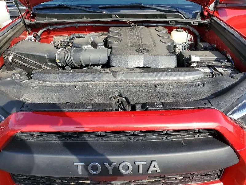 2022 TOYOTA 4RUNNER SR5  