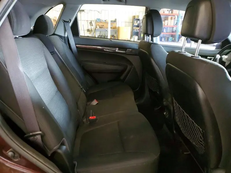 2014 KIA SORENTO LX  