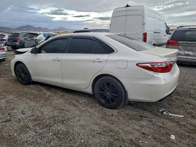 2016 TOYOTA CAMRY LE  