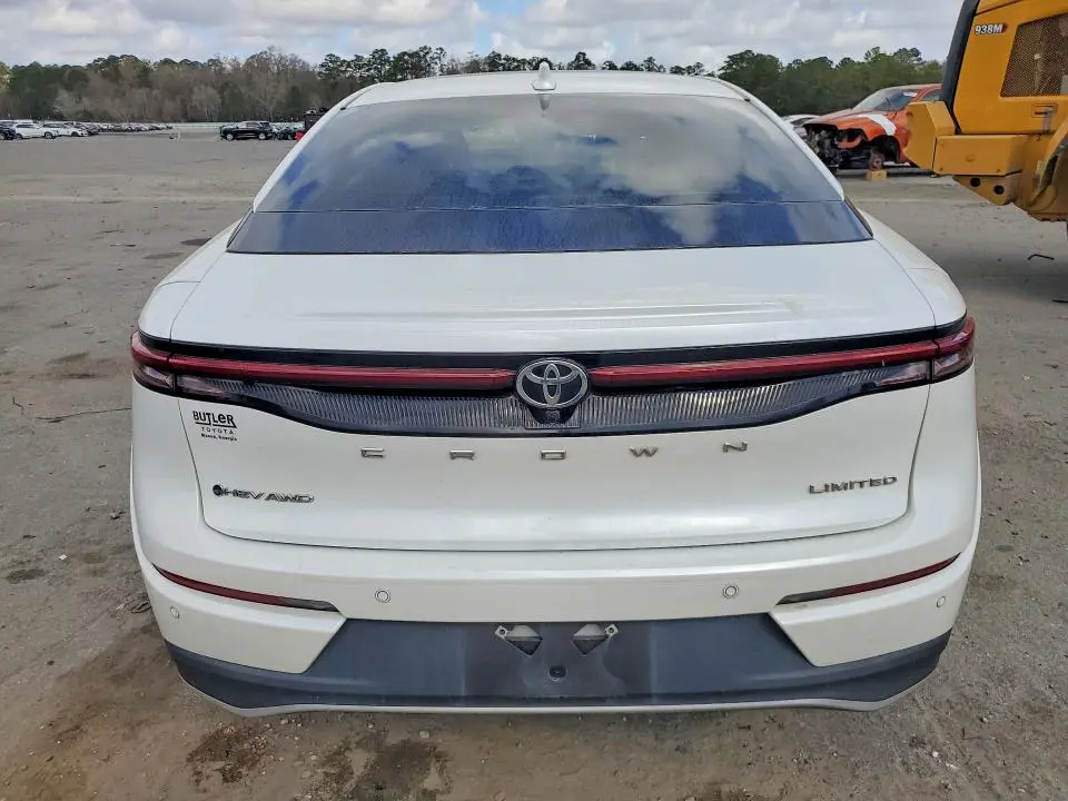 2024 TOYOTA CROWN LIMITED  