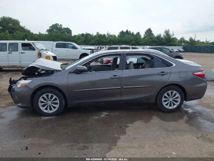 2016 TOYOTA CAMRY LE