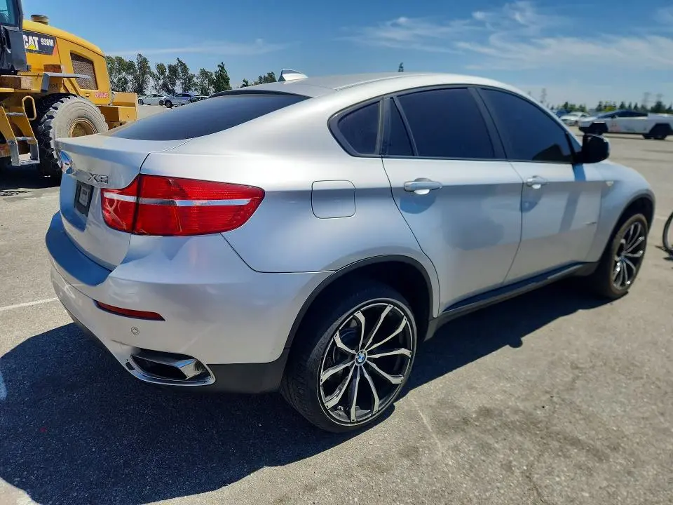 2012 BMW X6 XDRIVE50I  
