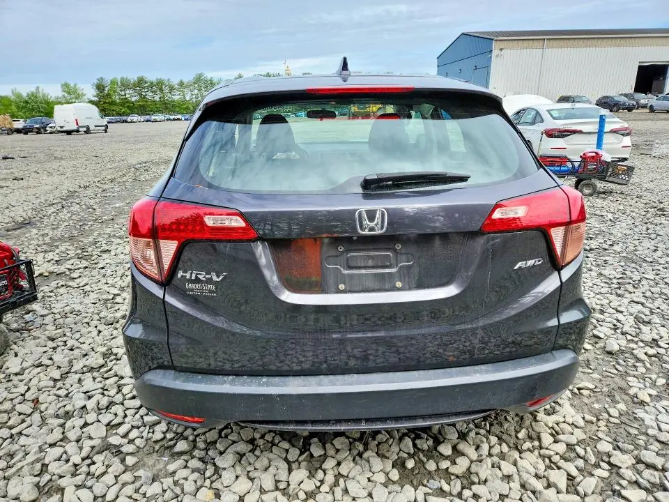 2018 HONDA HR-V LX  