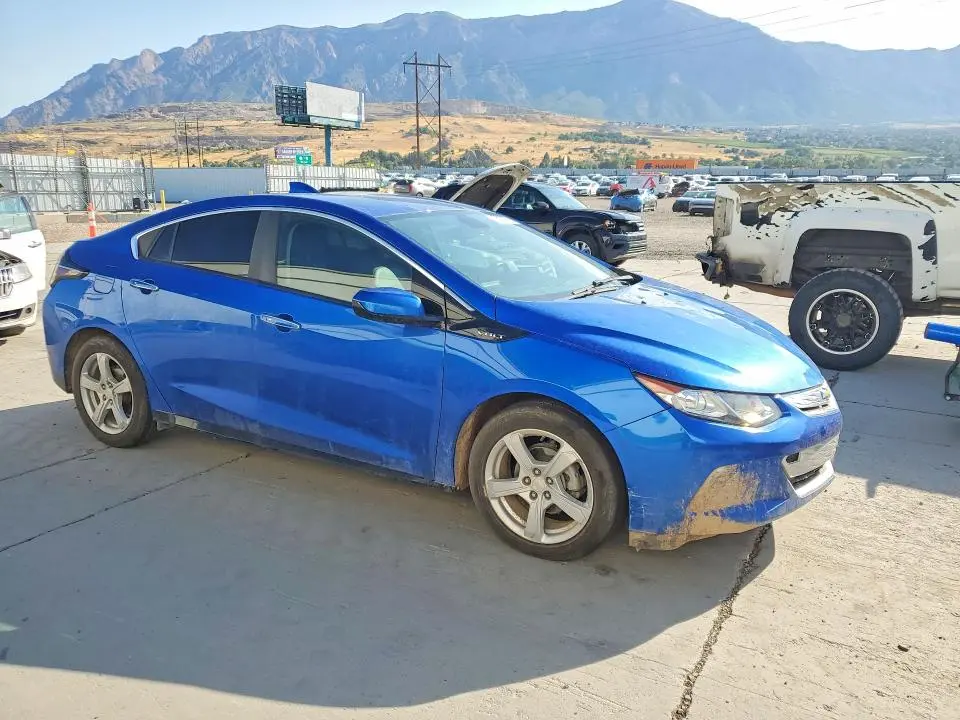 2017 CHEVROLET VOLT LT  