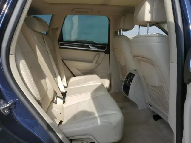2014 VOLKSWAGEN TOUAREG V6 TDI  