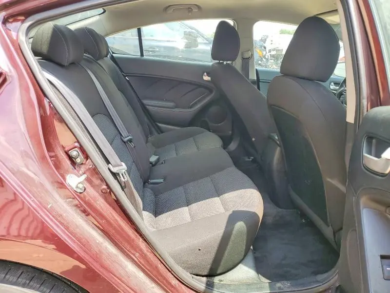 2018 KIA FORTE LX  