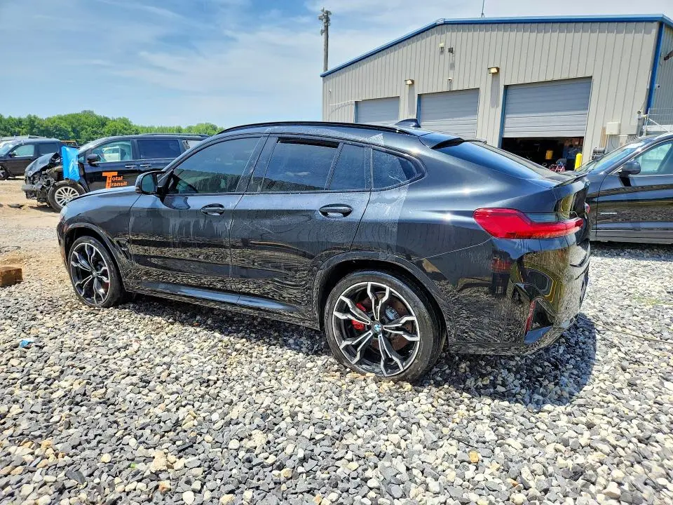 2025 BMW X4 M  
