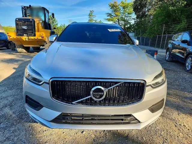 2020 VOLVO XC60 T6 MOMENTUM  