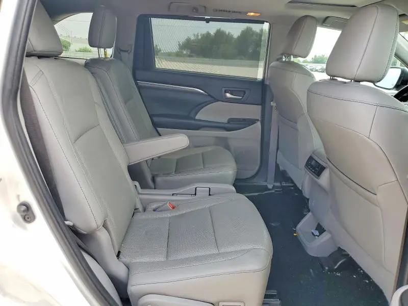 2019 TOYOTA HIGHLANDER LIMITED  