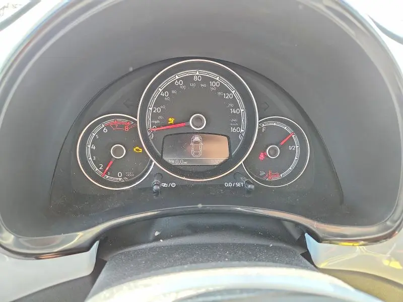 2017 VOLKSWAGEN BEETLE 1.8T  