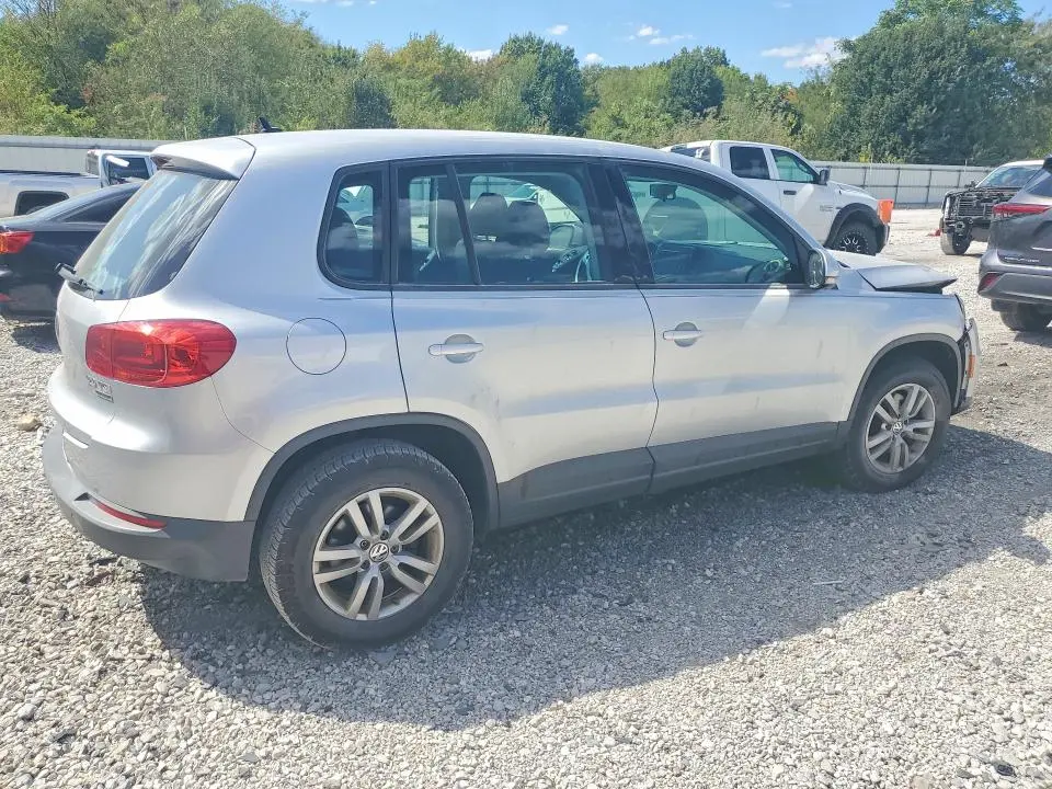 2013 VOLKSWAGEN TIGUAN S  
