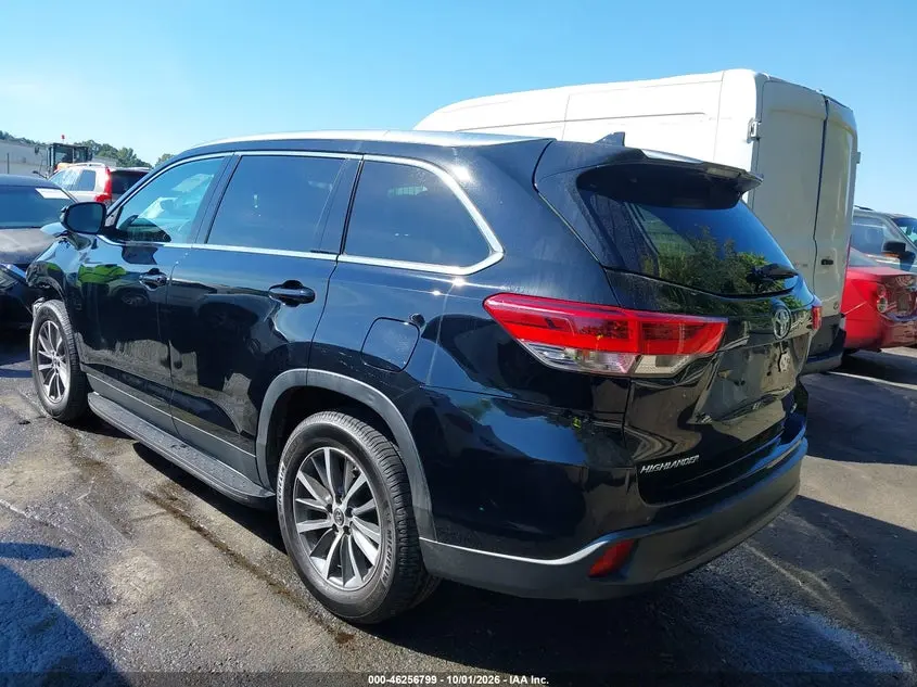2019 TOYOTA HIGHLANDER XLE