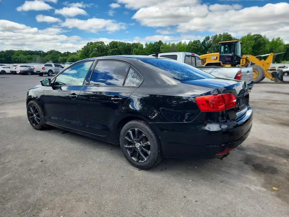 2012 VOLKSWAGEN JETTA SE  