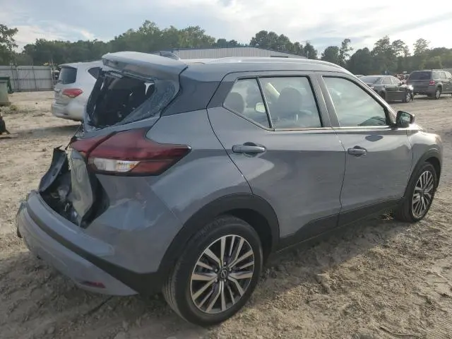 2024 NISSAN KICKS SV  