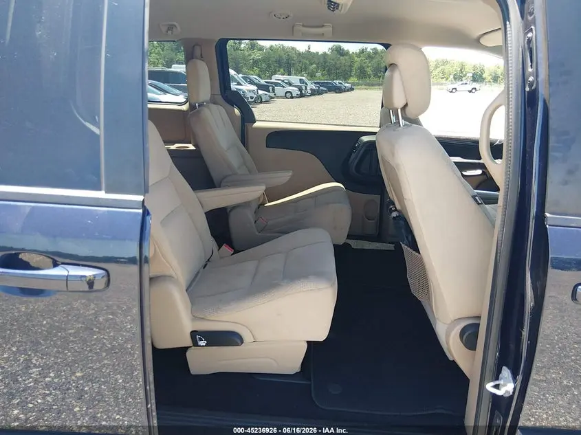 2016 DODGE GRAND CARAVAN SE