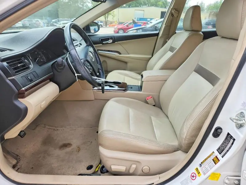 2012 TOYOTA CAMRY XLE V6  