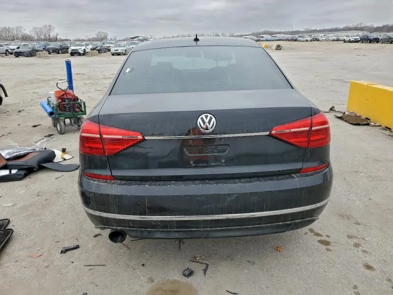 2016 VOLKSWAGEN PASSAT S  