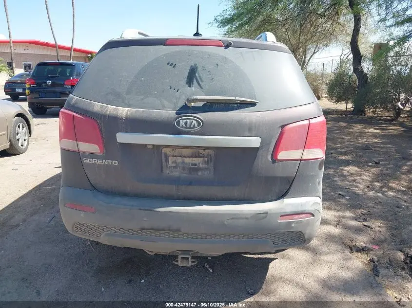 2012 KIA SORENTO LX