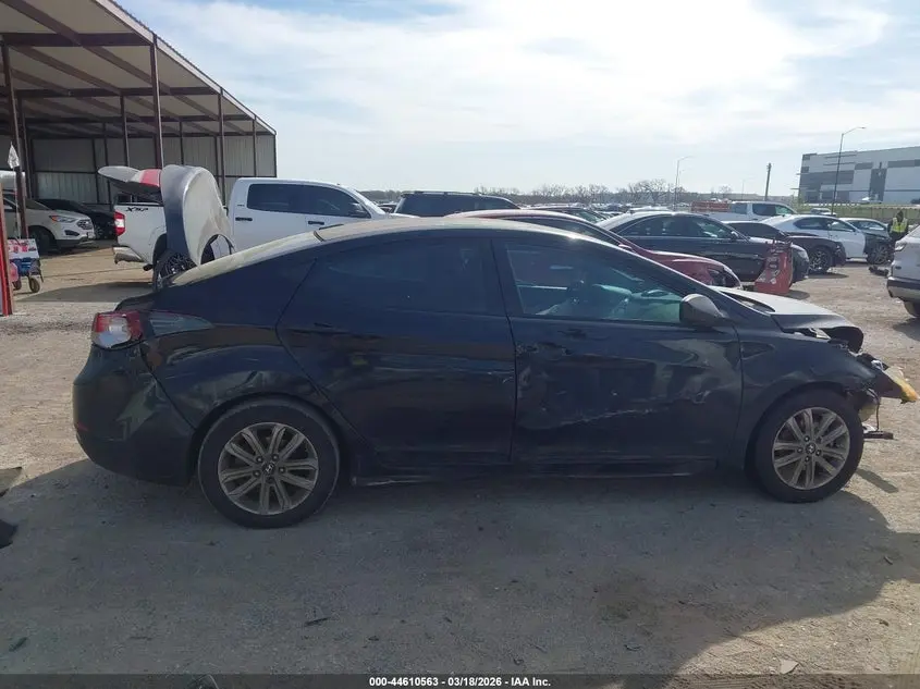 2014 HYUNDAI ELANTRA SE