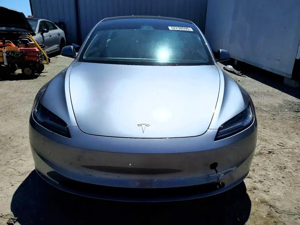 2025 TESLA MODEL 3   