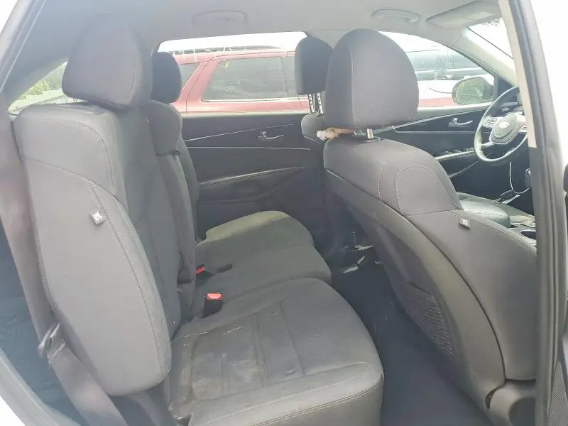 2020 KIA SORENTO S  