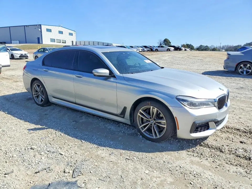 2016 BMW 750 XI  